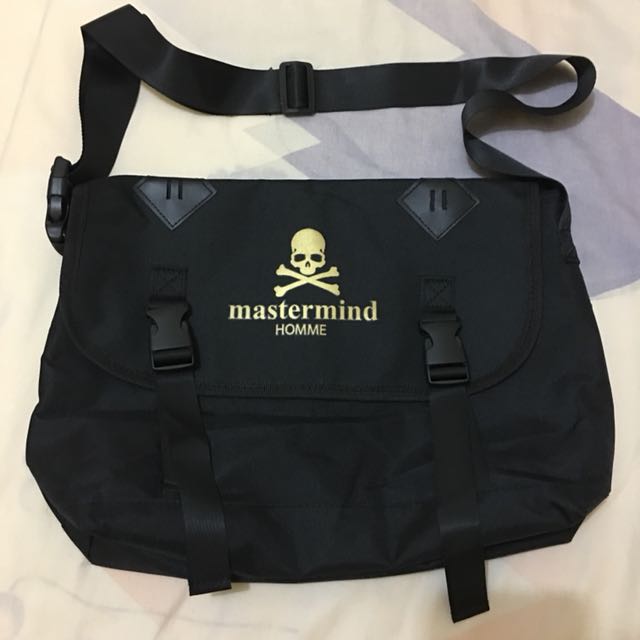 mastermind sling bag