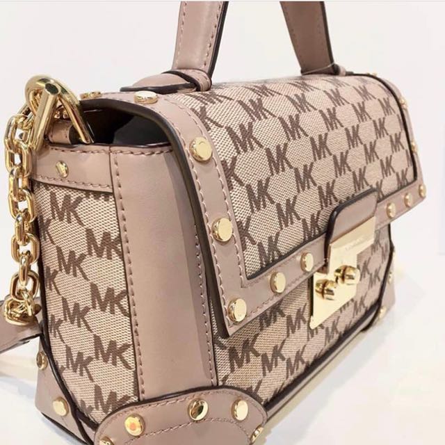 Michael kors cori trunk bag outlet