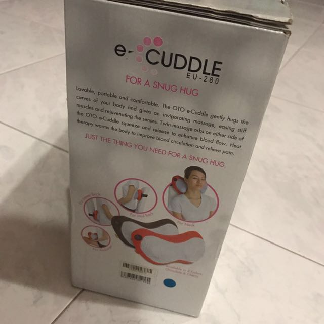 OTO e cuddle (Category: Massage Devices) located in Singapore. Submitted by littleredbricks (Listing ID 138338148, Image 2). Description: .