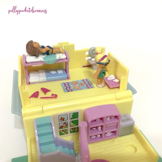 Polly pocket summer best sale house