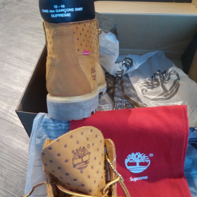Cdg supreme timberland hot sale