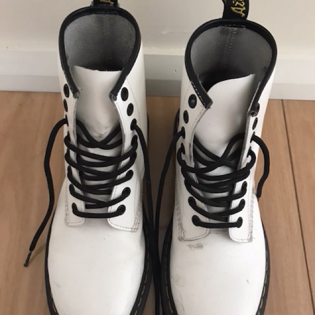cleaning doc martens