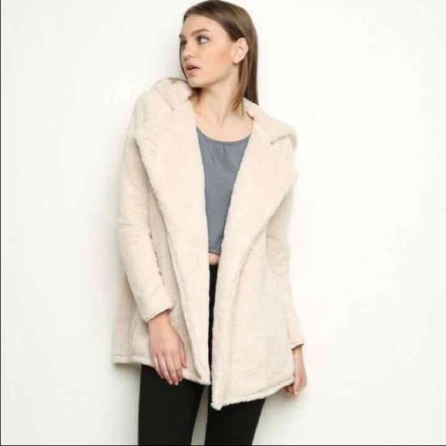 Brandy melville sandra fur coat on sale