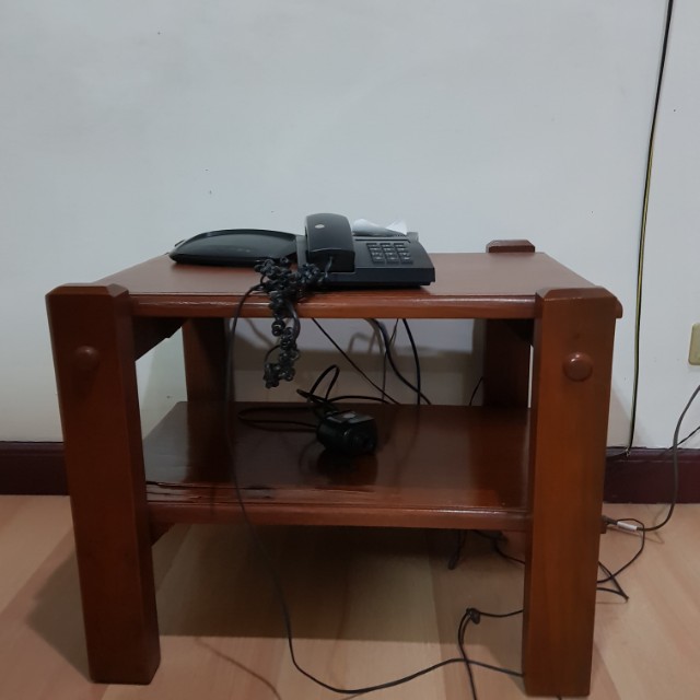 Corner table without glasstop (Category: Tables & Sets) located in Manila. Submitted by irockmysocks_ogee (Listing ID 138731931, Image 3). Description: In good condition No glasstop.