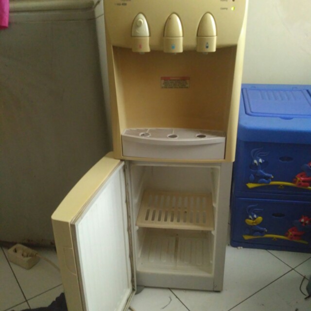 Dispenser Kulkas Sanken Hwd 920 Perabotan Rumah Di Carousell
