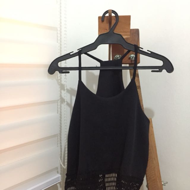Halter Black Top (Category: Sleeveless) located in Taguig. Submitted by prfrialde (Listing ID 138715264, Image 1). Description: .