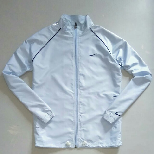 Jaket lari nike clearance