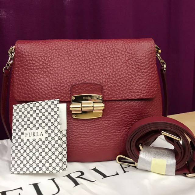 furla club medium
