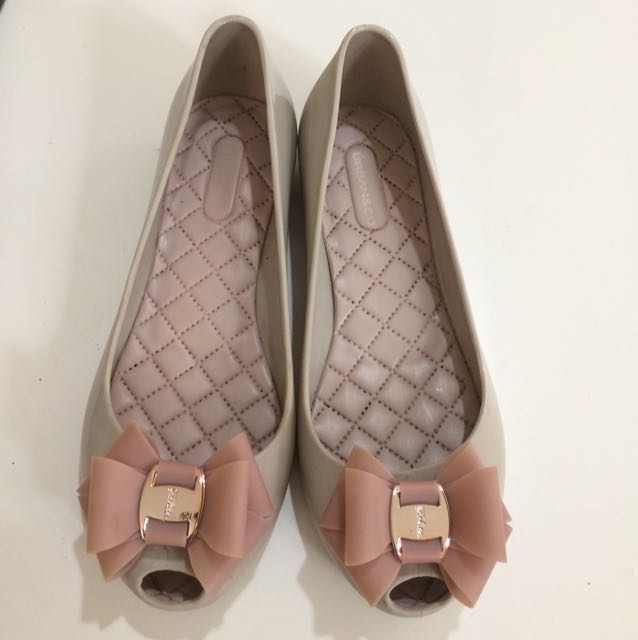Sepatu Jelly Urban N Co Size 38 Fesyen Wanita Sepatu Di Carousell
