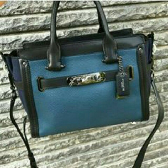 COACH Swagger 27 Black Mineral L Barang Mewah Tas Dompet di