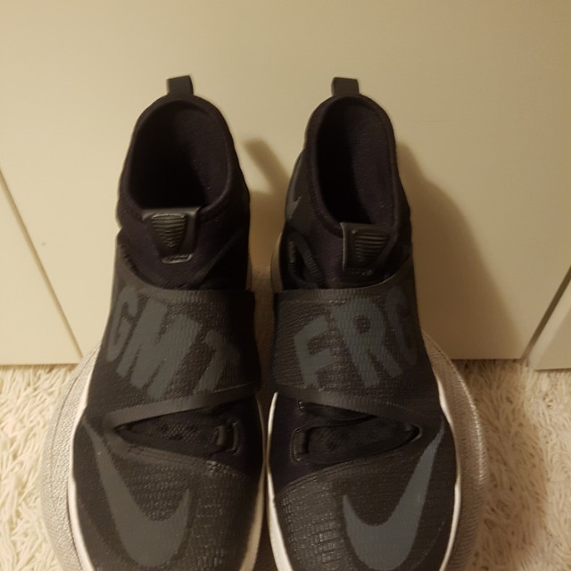 Hyperrev 216 black store