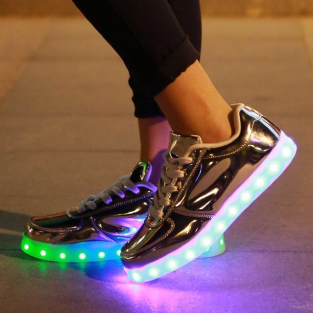 Holographic LED Shoes, Women's Fashion 