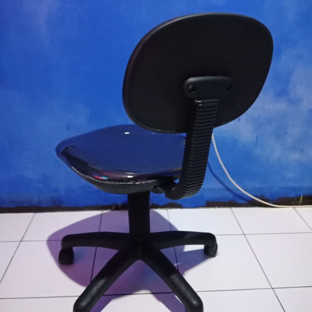 680 Koleksi Kursi Kantor Baru HD Terbaru
