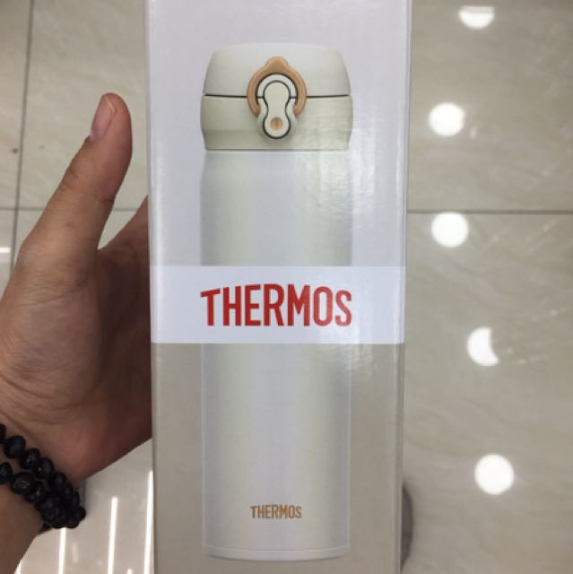Thomes （分類：護理及餵哺 - 母乳及奶瓶）位於 Hong Kong。 由 moonmoon818 提交（商品編號 138910552，圖片 2）。簡介： Thermos 500ml 四個顏色 。