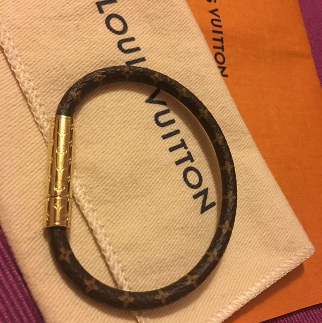Shop Louis Vuitton MONOGRAM Lv confidential bracelet by Channeltotheworld