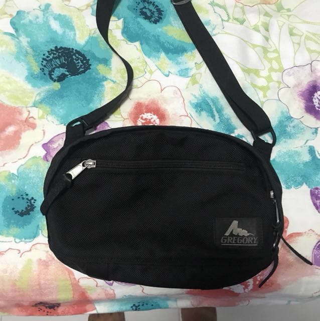 gregory sling bag size m