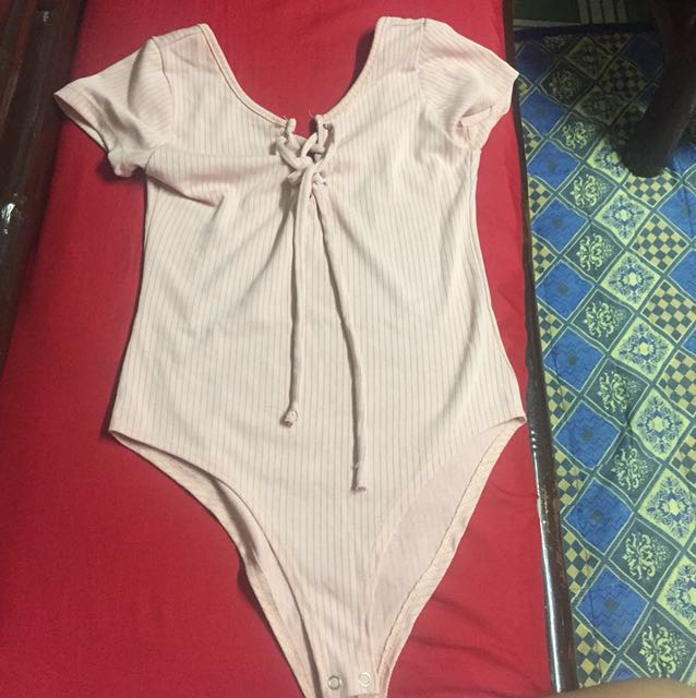 Knitted Onepiece Scoopback (Category: Sleeveless) located in Makati City. Submitted by sheyyyyyy (Listing ID 138966731, Image 1). Description: onepiece scoopback knitted no padding fit small-semi large #idotrades.