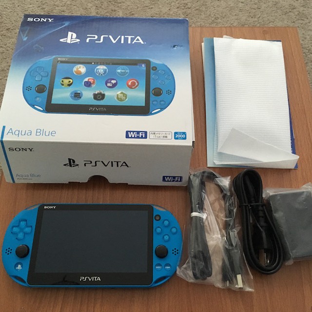 PS Vita PlayStation Vita New Slim Model - PCH-2000 (Aqua Blue