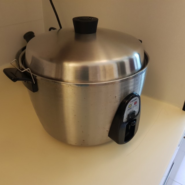 Dad's Taitung rice cooker brought over from Taiwan in 1975 when he came to  the US for grad school. Still works and more reliable than other rice  cookers we've owned. : r/BuyItForLife