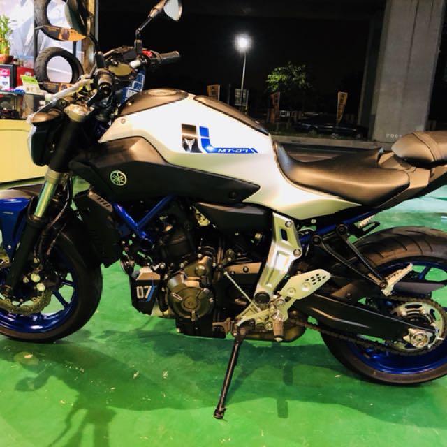 16新古車yamaha Mt 07 Abs Race Blue 機車 重機在旋轉拍賣