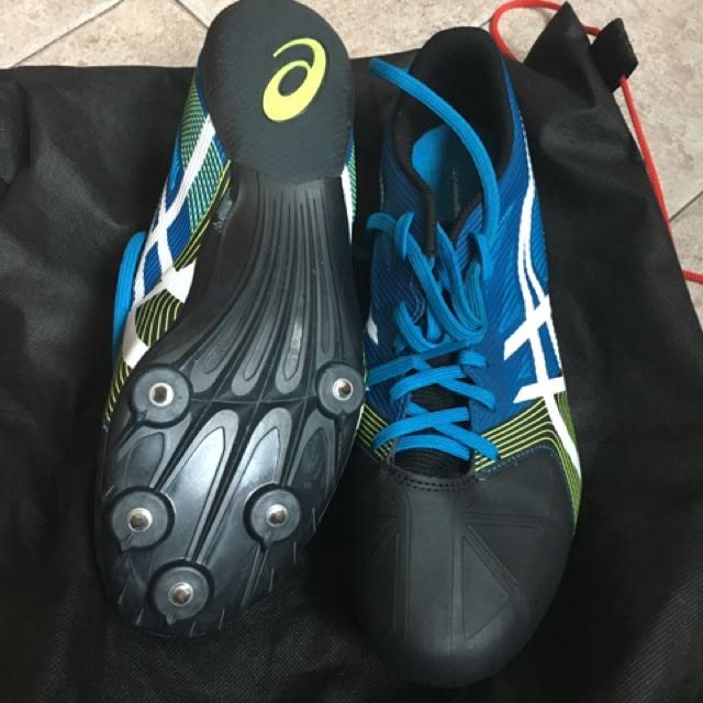 asics track spikes