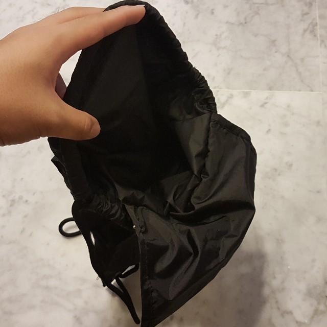 Black Nike football drawstring bag, Sports Equipment, Sports & Games