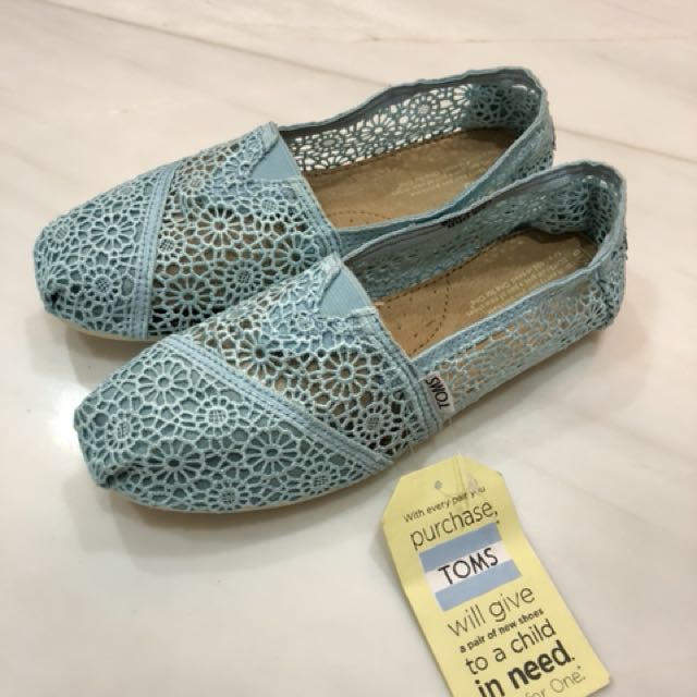 toms lace