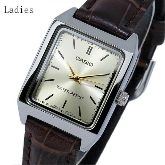 Casio square face on sale watch