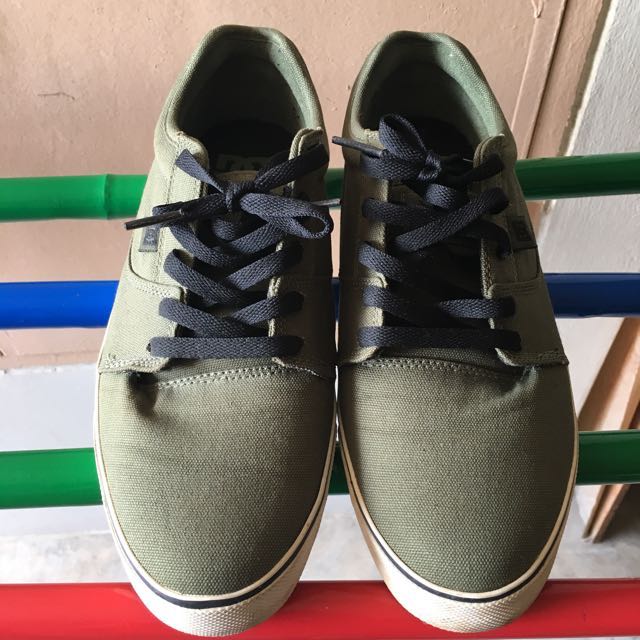 dark green shoes