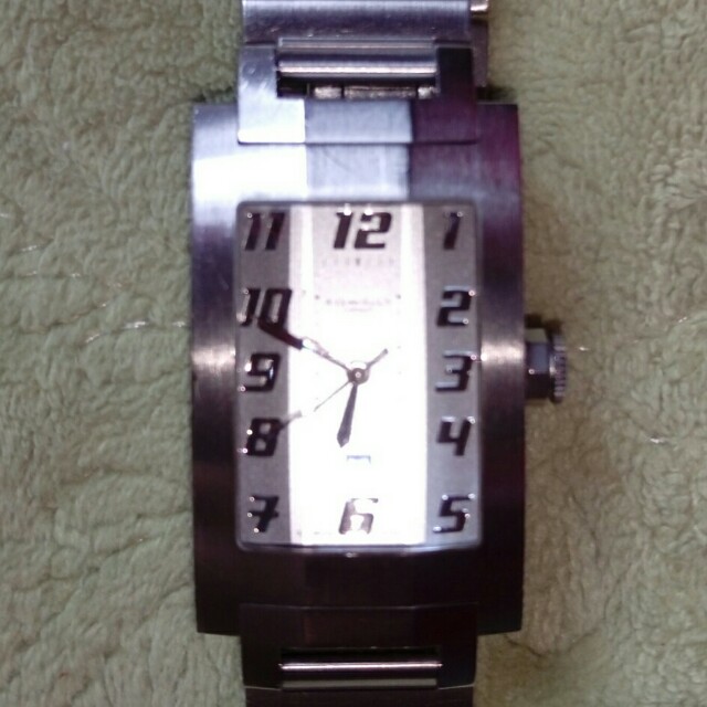 Dunhillion watch clearance