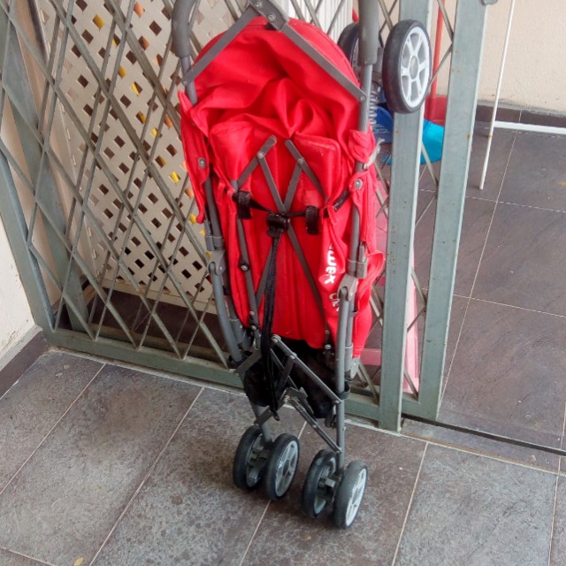 Sweet cherry top travel stroller