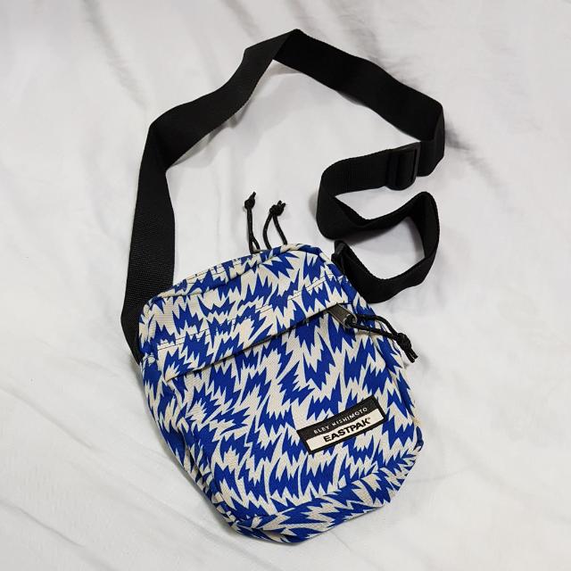 gebrek Vacature staking Eastpak Sling Pouch By Eley Kishimoto, Men's Fashion, Bags, Sling Bags on  Carousell