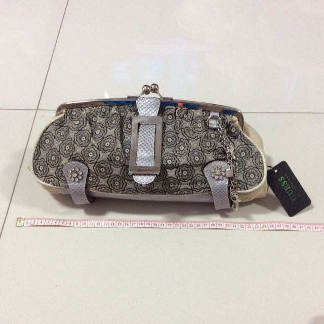 Marciano handbags discount