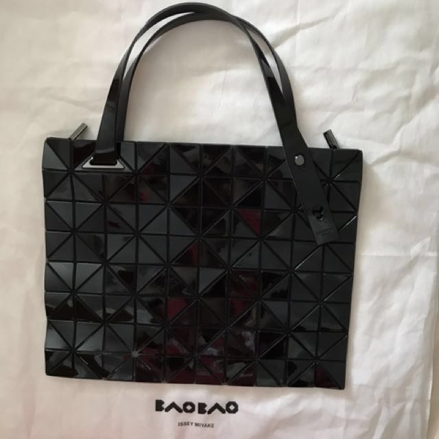 Issey Miyake Bao Bao - Black Carton T Gloss Shoulder Bag , Women's ...