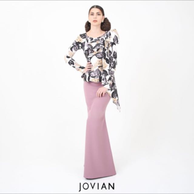 Fesyen Baju Lisa Surihani