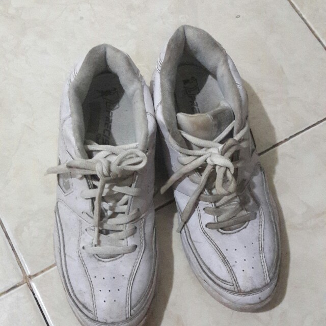 precise cheerleading shoes