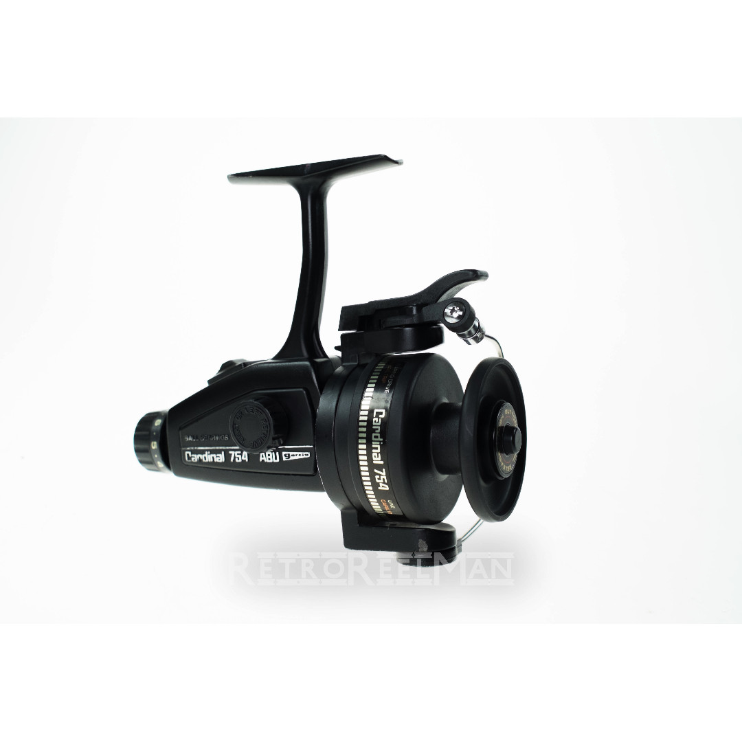 ABU Garcia Cardinal 754FC Rear Drag Spinning Reel Made in JAPAN, Sports  Equipment, Fishing on Carousell