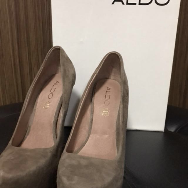 Aldo high heels shoes (Category: Heels) located in Paranaque City. Submitted by katlopez0214 (Listing ID 139525792, Image 1). Description: Used 2x only. Original price P5,395 Selling at a very low price.