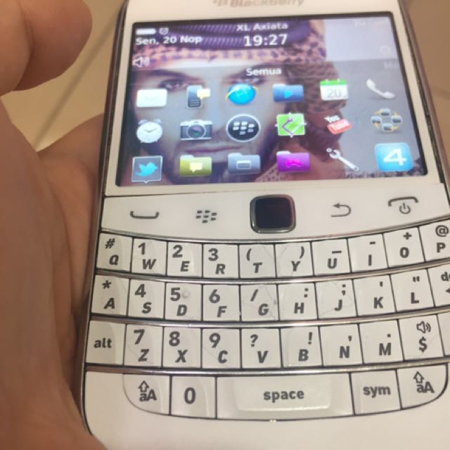 Bb Dakota Normal Semua Batrai Agak Boros Lecet Dikit Bisa Di Nego Telepon Seluler Tablet Aksesoris Tablet Handphone Di Carousell
