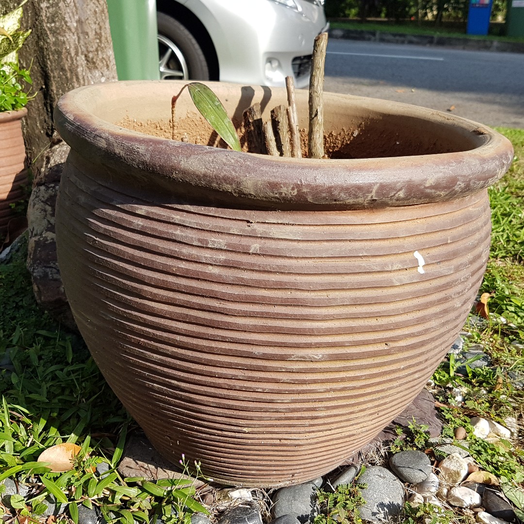 Big Flower Pot / Big Ceramic Planter Pot / Clay Pot, Furniture