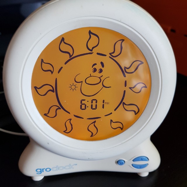 Gro Clock, Furniture & Home Living, Home Decor, Clocks on Carousell