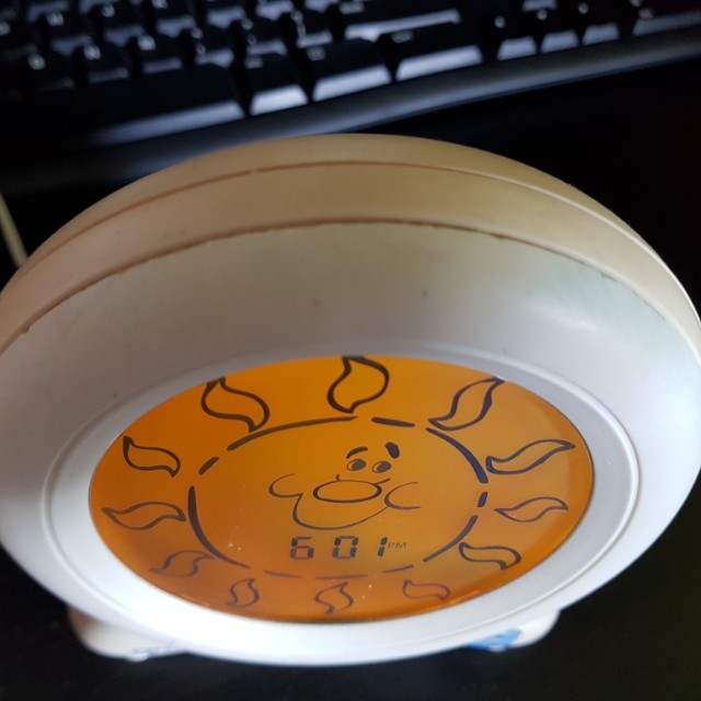 Gro Clock, Furniture & Home Living, Home Decor, Clocks on Carousell