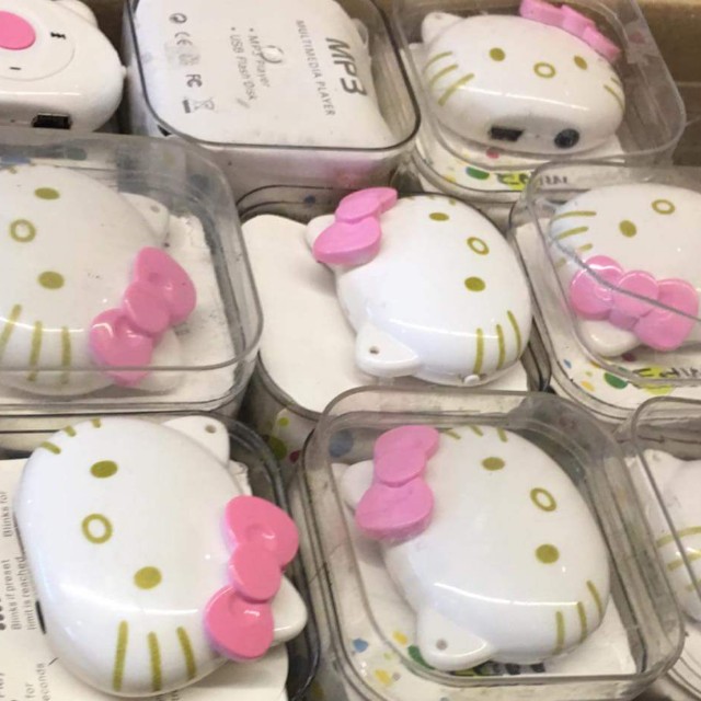 Hello kitty MP3 (Category: Portable Audio Accessories) located in Manila. Submitted by emkeypreloved (Listing ID 139639798, Image 1). Description: .