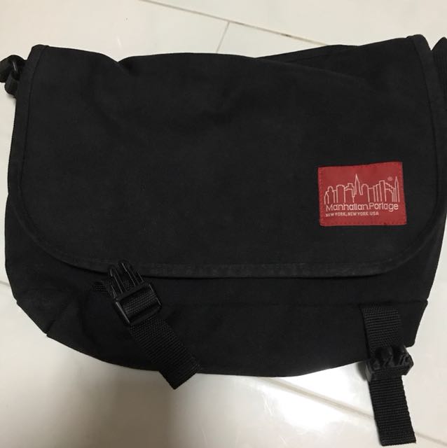 manhattan portage sling bag