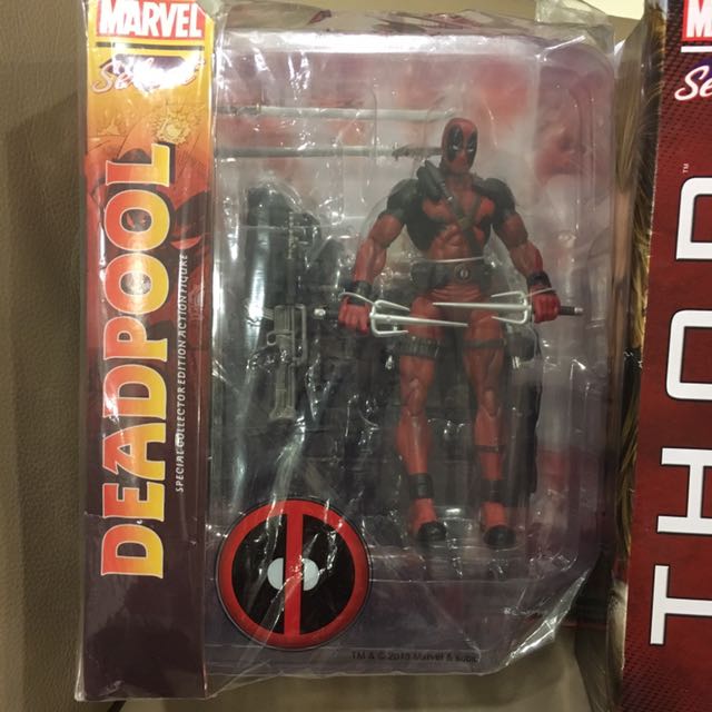 deadpool special collector edition action figure
