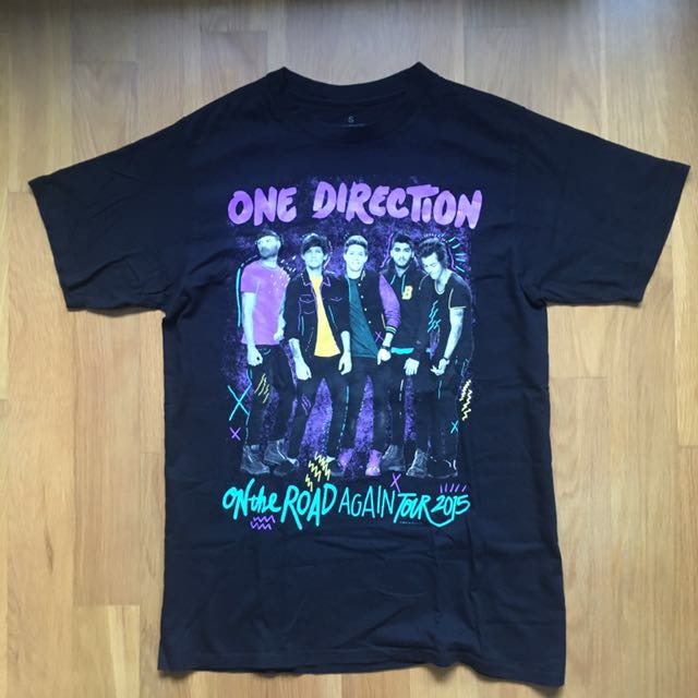 One Direction On The Road Again Tour Shirt, Hobbies & Toys, Music & Media, Music  Accessories on Carousell