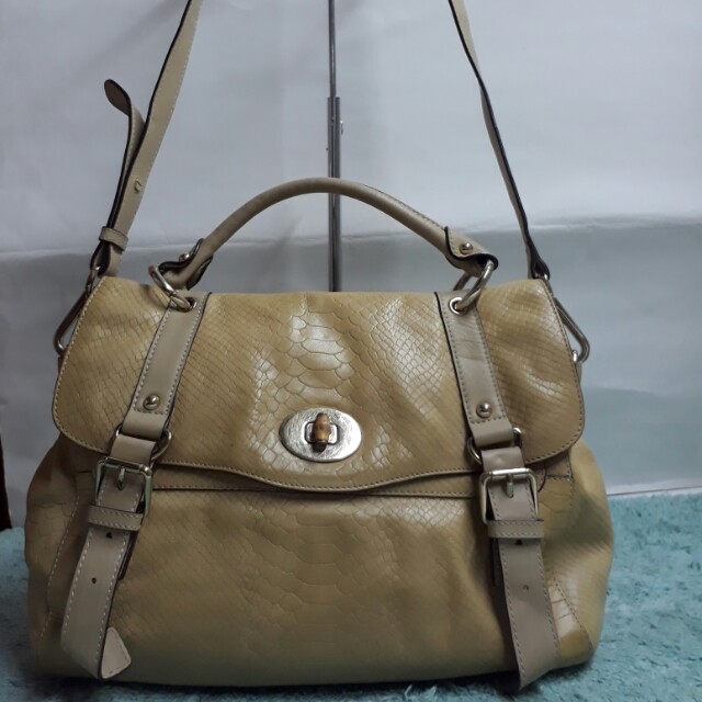 Dissona Chain Bag, Luxury, Bags & Wallets on Carousell