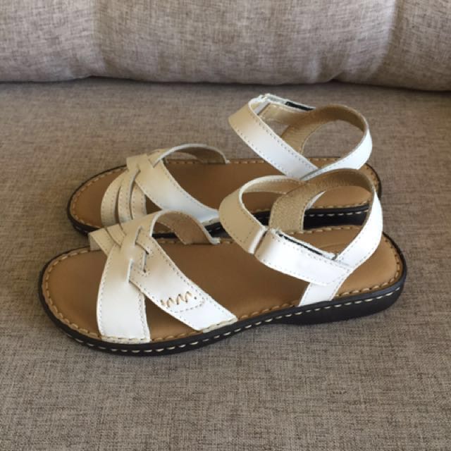 Outland online river sandals