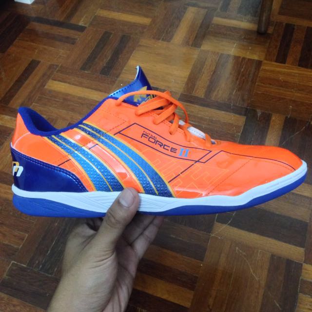pan futsal shoes