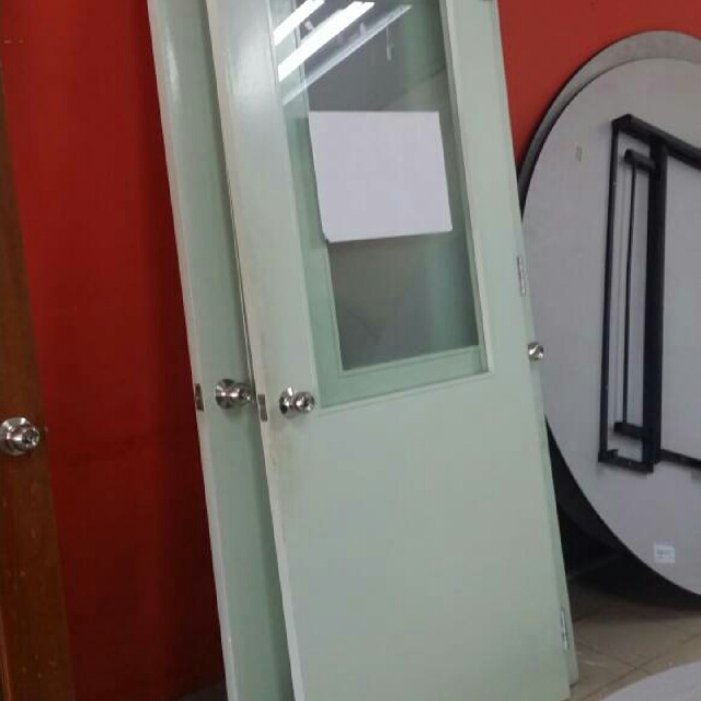 Pintu Separuh Kaca Rumah Perabot Others Di Carousell